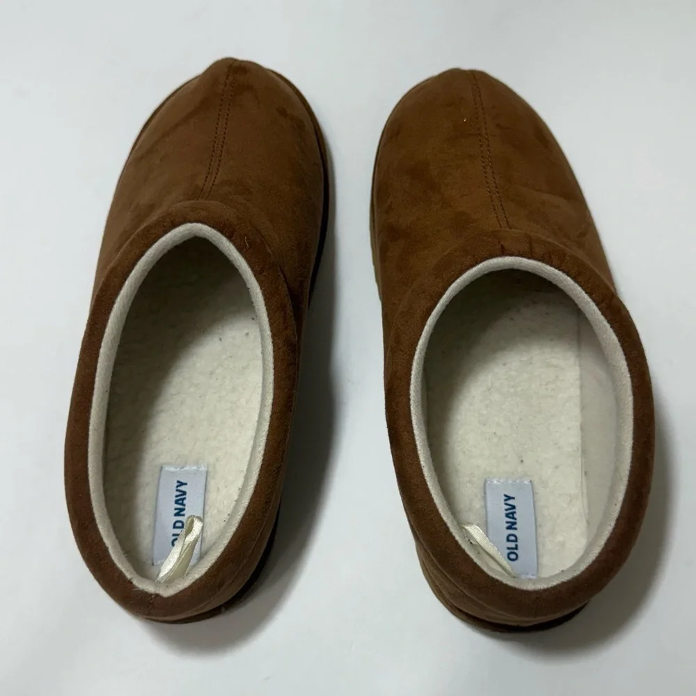 Old Navy Kids Size XXL (5Y-6Y) Cozy Brown Slip-On Clog Slippers